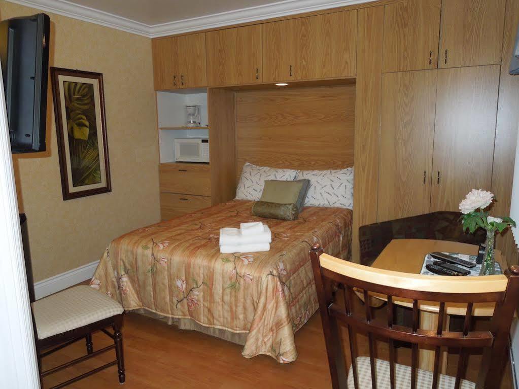 Motel Derfal Repentigny Exterior foto